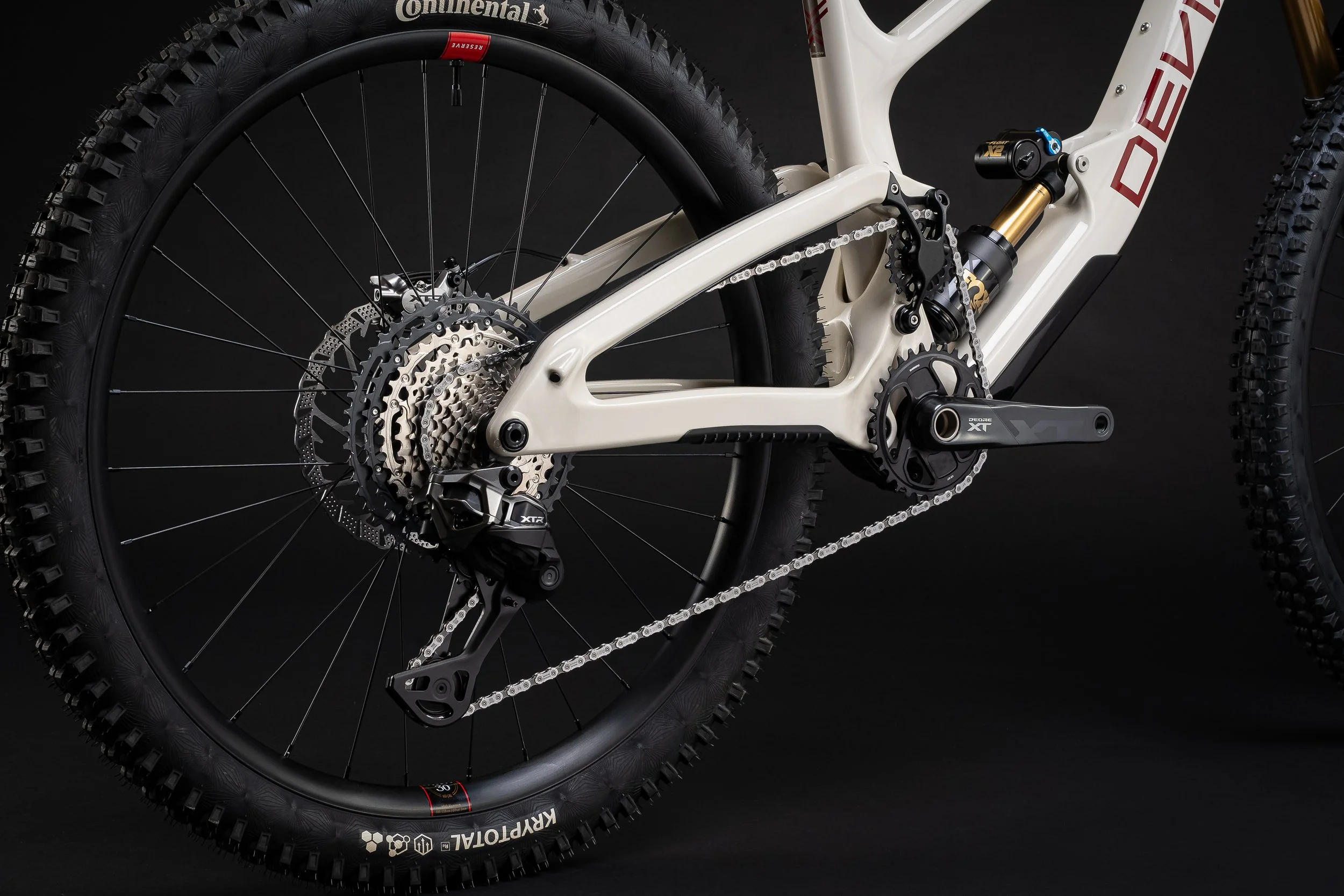 Claymore Carbon Enduro | Deviate Cycles — Deviate Cycles